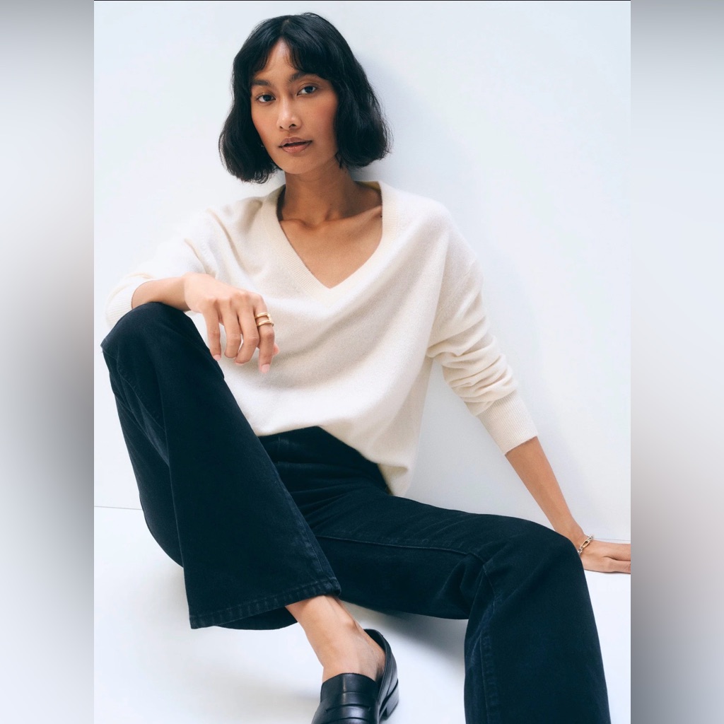 New White + Warren Cashmere V Neck Sweater In Soft White